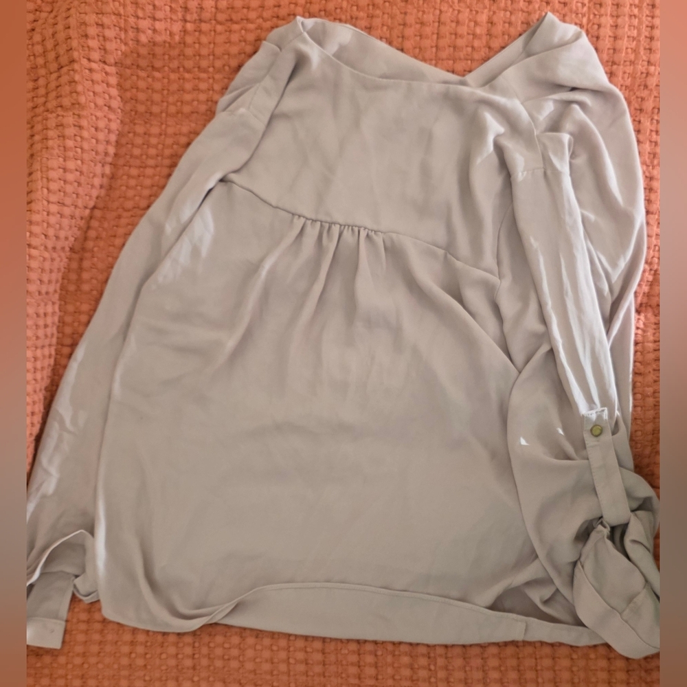 Blouse - Picture 2 of 3
